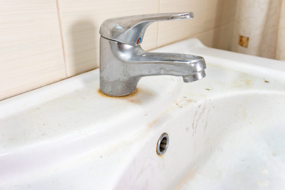 Top 5 Ways to Get Rust Stains Out Of Sinks, Toilets, and Fixtures